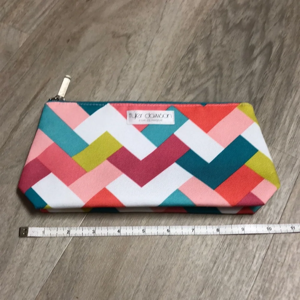 Clinique Makeup Bag Chevron NWOT #2